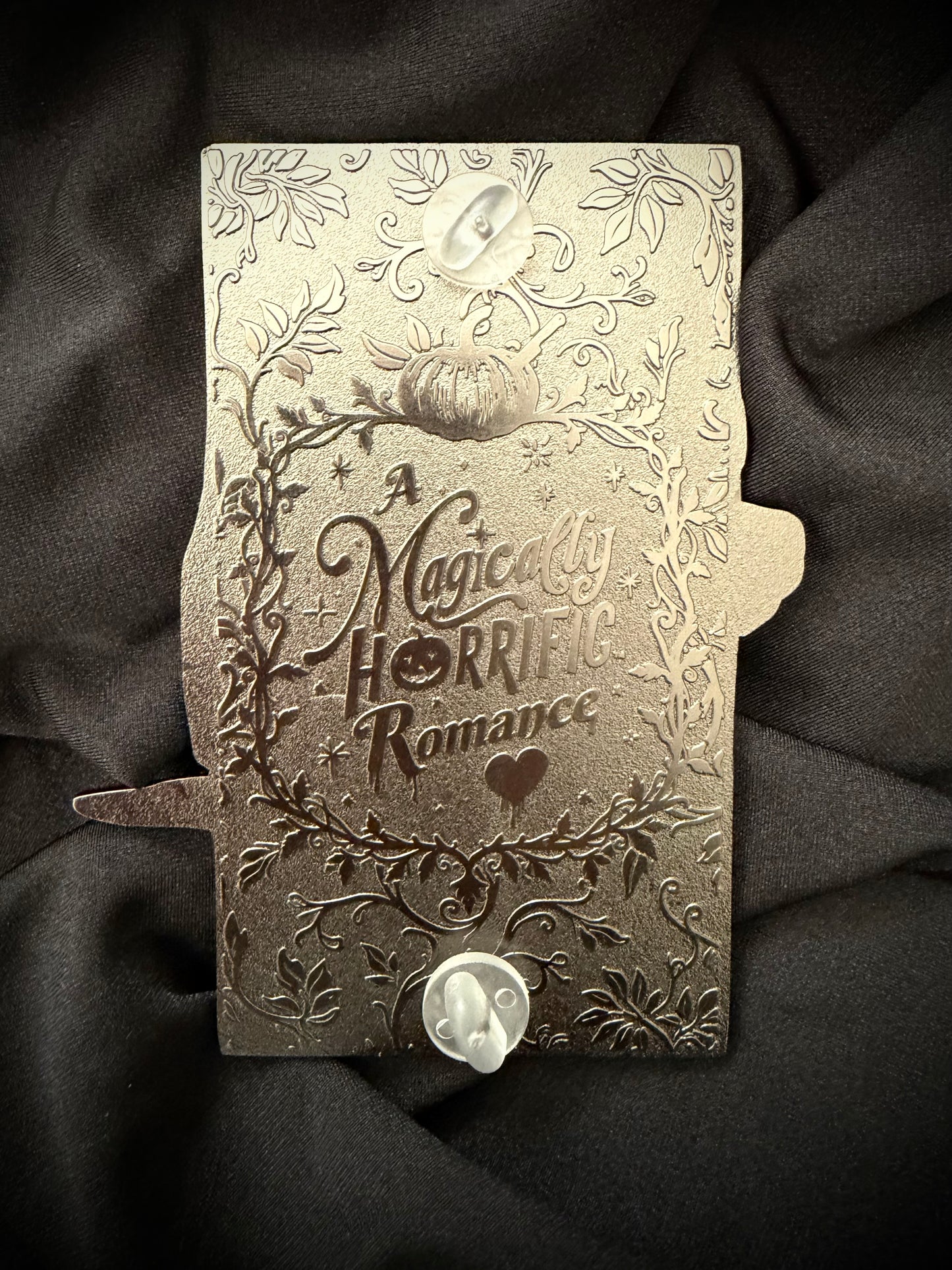 Magically Horrific™ A Magically Horrific Romance #1 Limited Edition Pin (Variant)