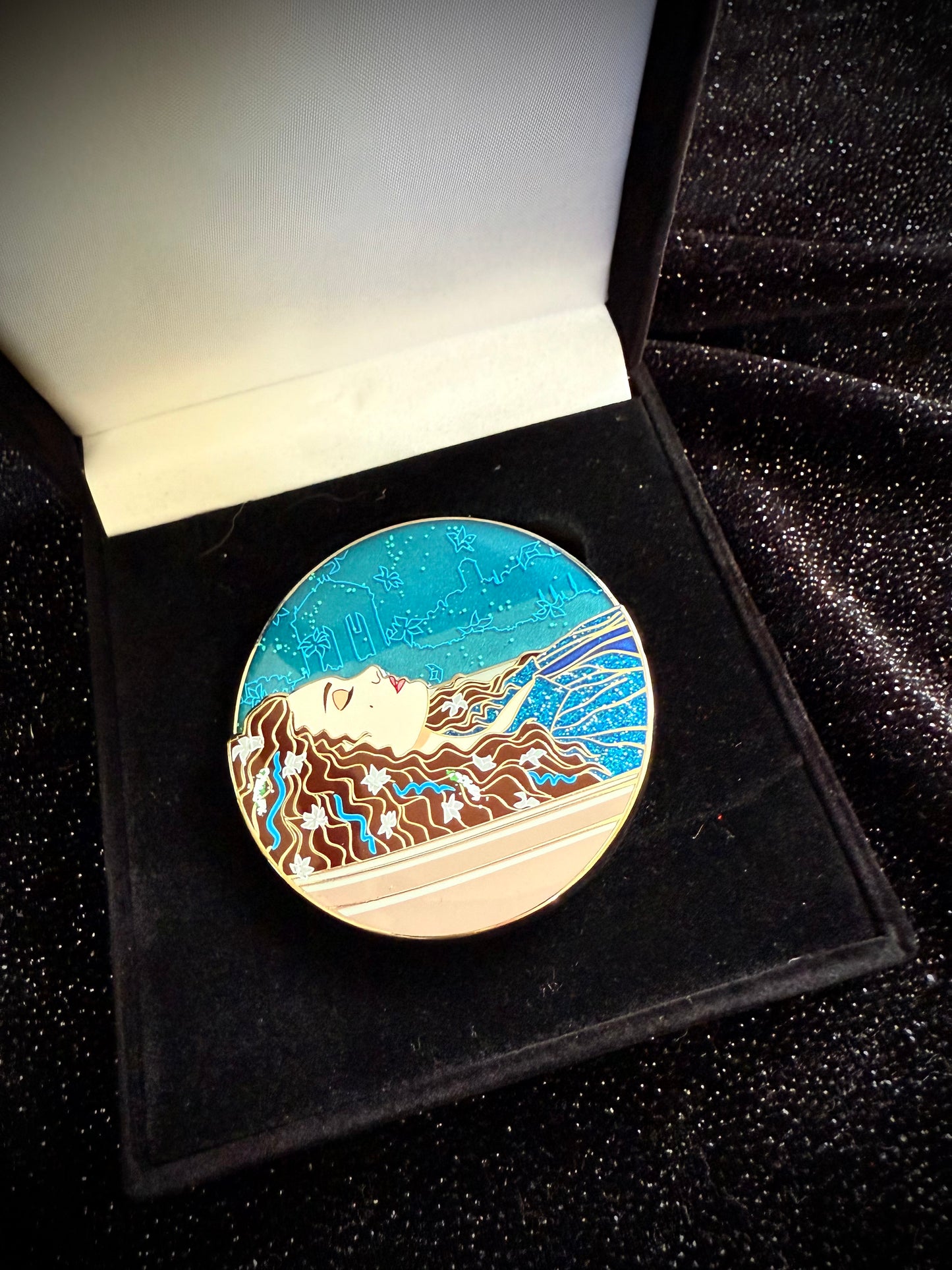 Magically Horrific™ Profile Limited Edition Pin MT4BWY LE 25 SILVER METAL VARIANT FUNERAL