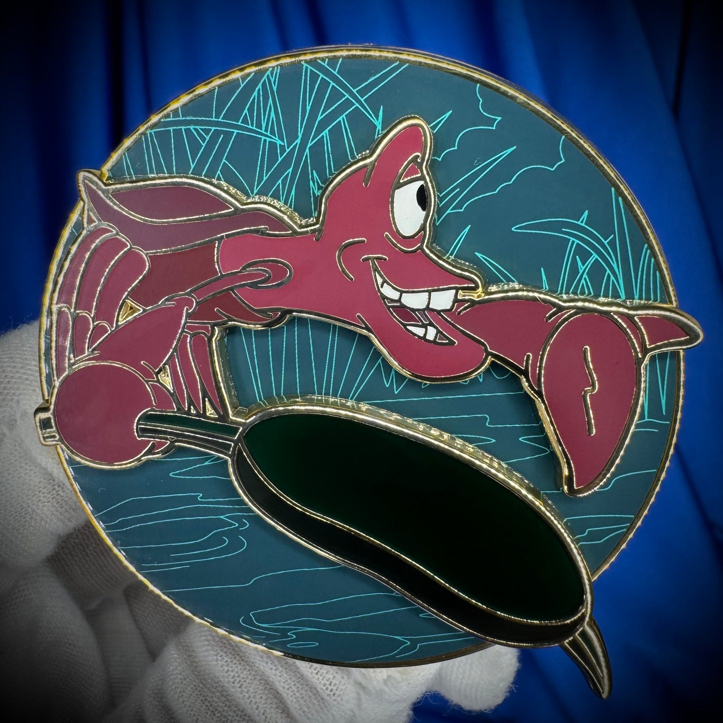 MH Profile Limited Edition Pin GOLD Crab
