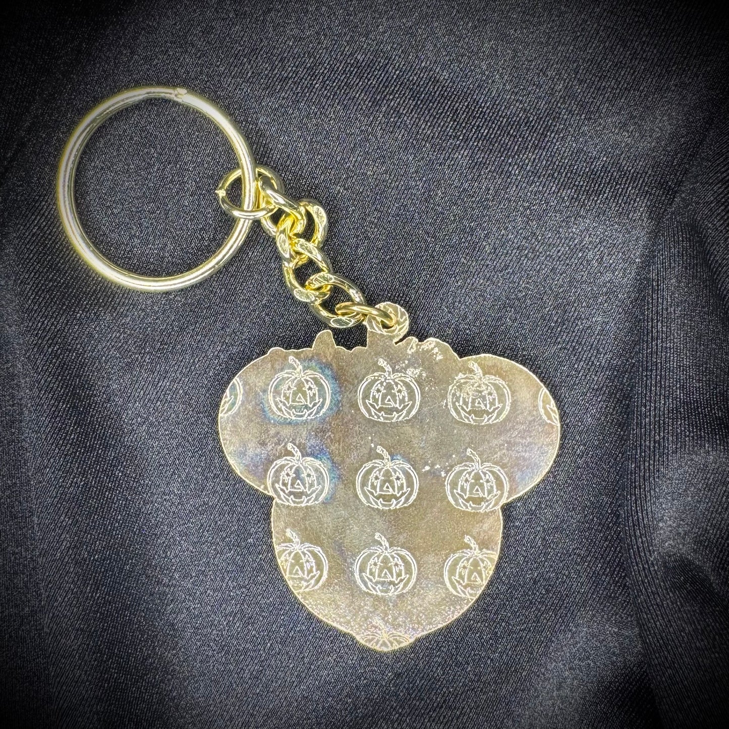 Magically Horrific™ Midsommar Flower-Mouse Keychain Charms
