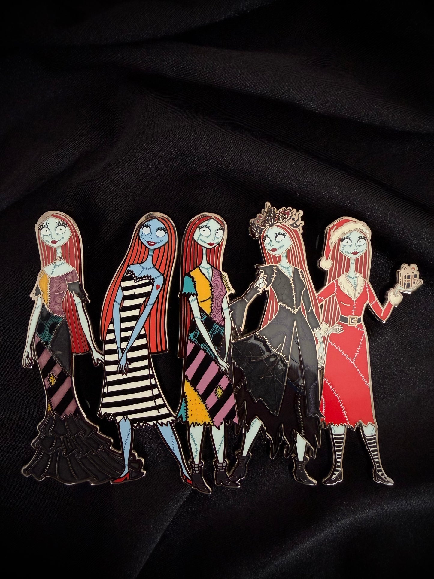Magically Horrific™ Costume Collection Limited Edition Pin: SEWN PRINCESS