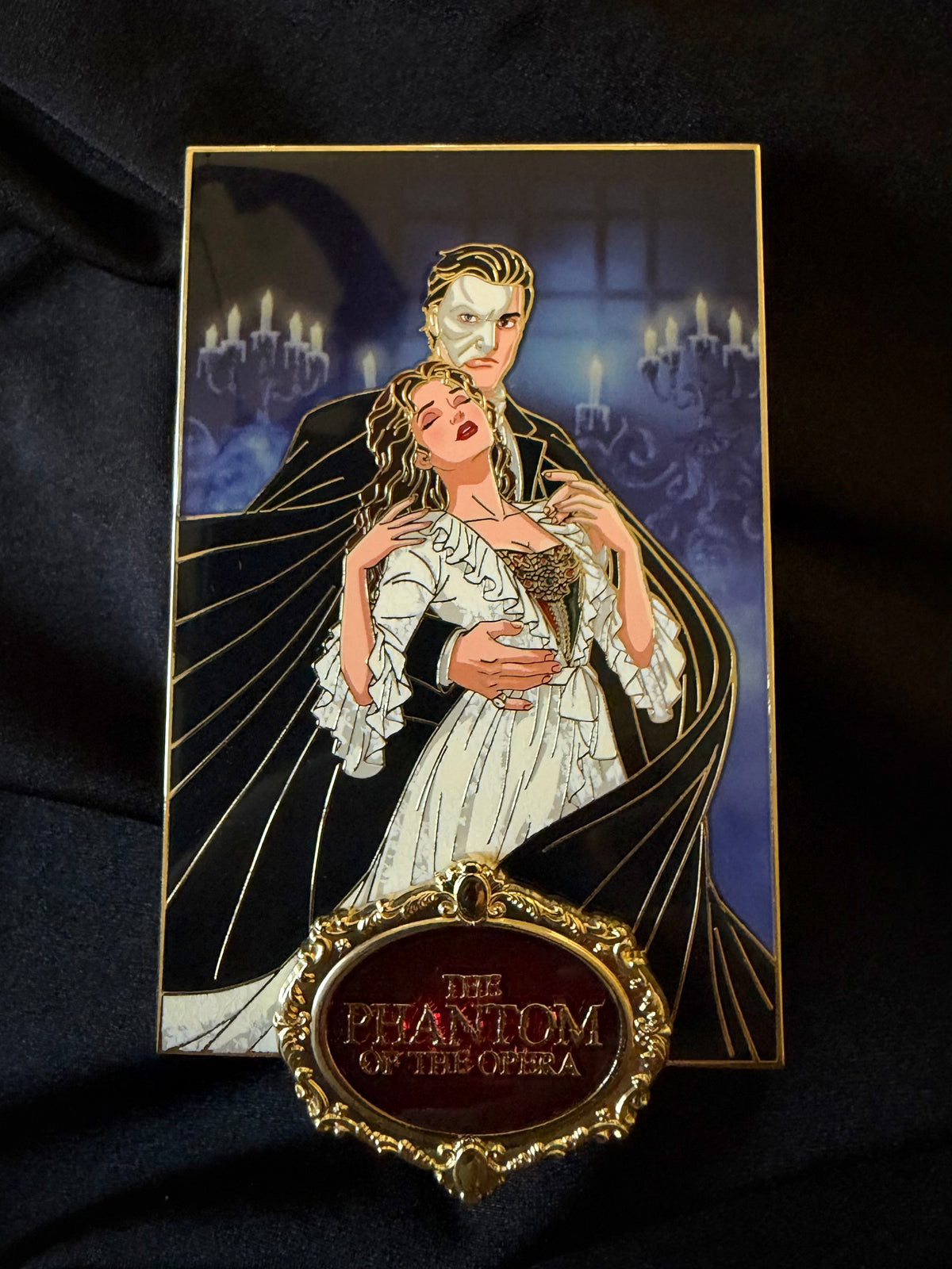 Magically Horrific™ CINEGRAPHICA Limited Edition Pin POTO