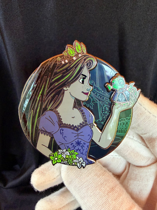 Magically Horrific™ Profile Limited Edition Pin WEEKEND CHASER WEDDING GREEN BLACK